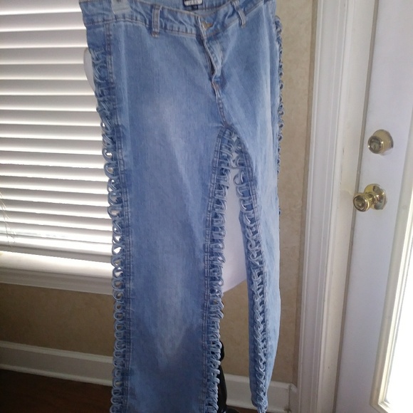 Pristine USA Size 7/8 cutout jeans - Picture 2 of 4